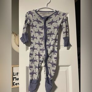 Newborn little sleepies